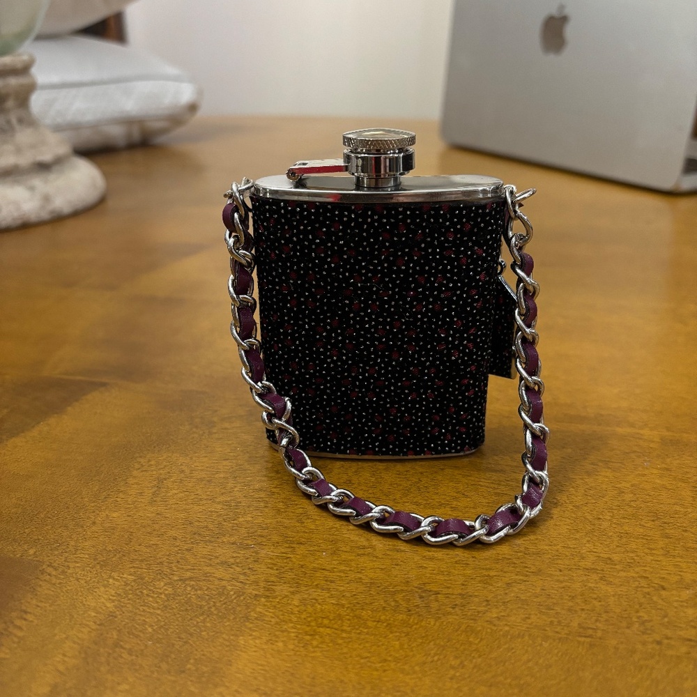 Women's "Drink Me" Flask - 3 oz. - Picture 3 of 6